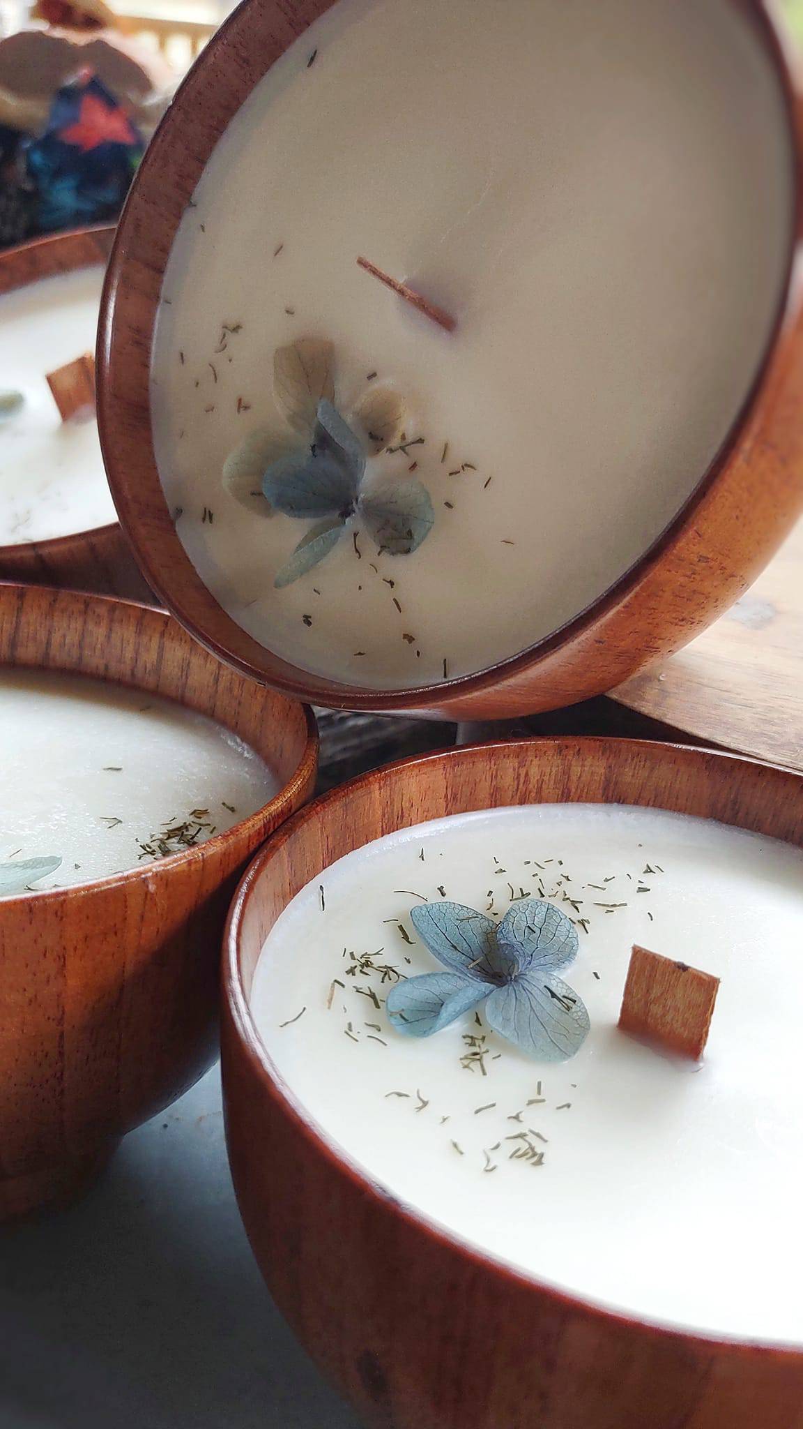 SOY CANDLE - Wooden Bowl - Wood Wick - Candle Gift - Cold Creek Natural Farm