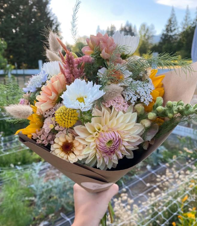 CSA Bi-Weekly Flower Subscription - Large Hand Tied Bouquet